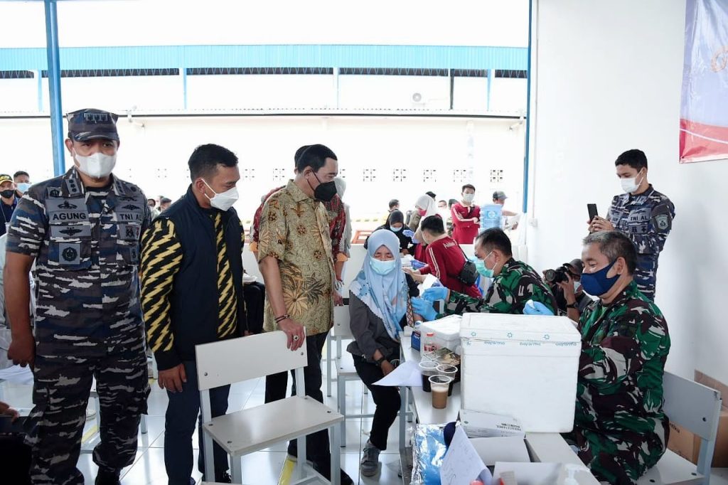 IPDN, ipdn, Antisipasi Lonjakan Omicron di Jateng, IPDN Kemendagri dan TNI AL Laksanakan Gebyar Vaksin Booster